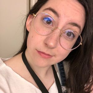 Meet your Posher, Hannah